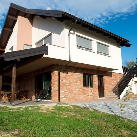 Apartman Grc Apartamento Dugo Selo Exterior foto